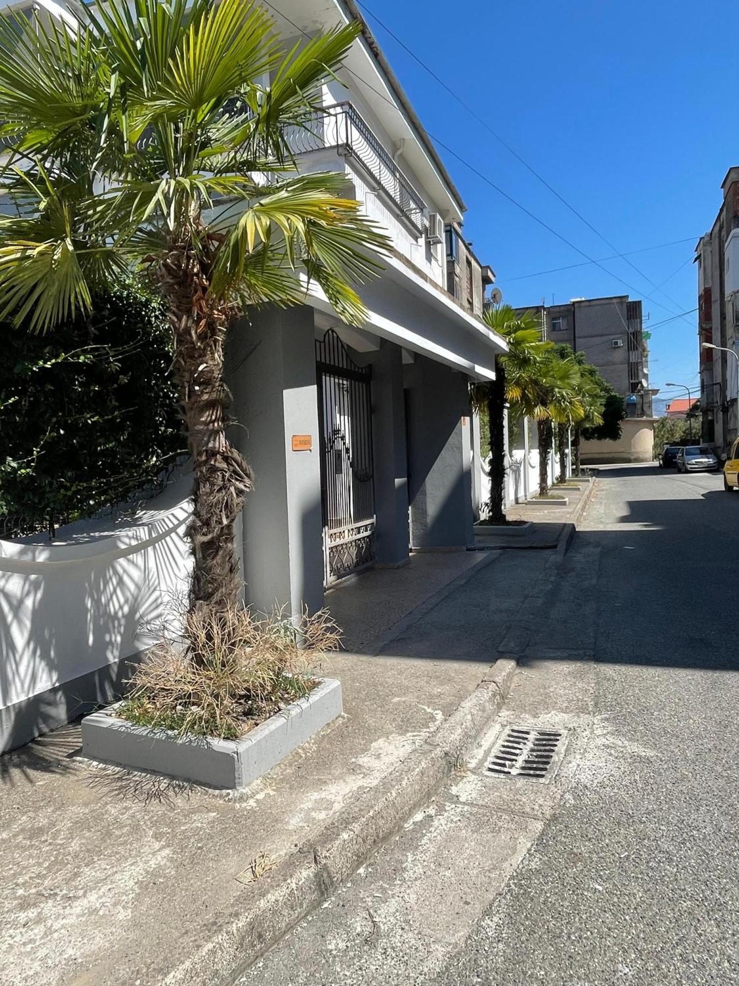 Las Palmas Guesthouse Shkodër Exterior foto